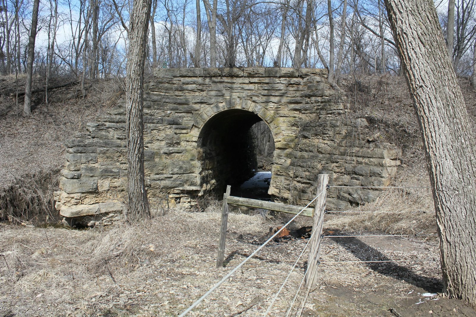 Overview of west face